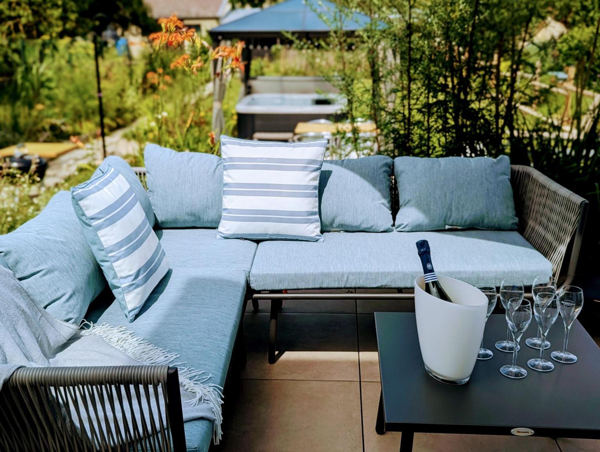 Le Cemarose: Spa, Jardin, Terrasse Et Jolie Vue Au Coeur D'埃佩尔奈 外观 照片
